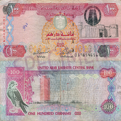 100 faux dirhams